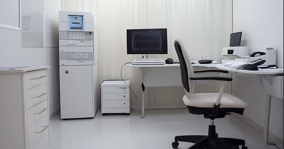 Comparison of polygraph vs. non-verbal behavioural analysis methods